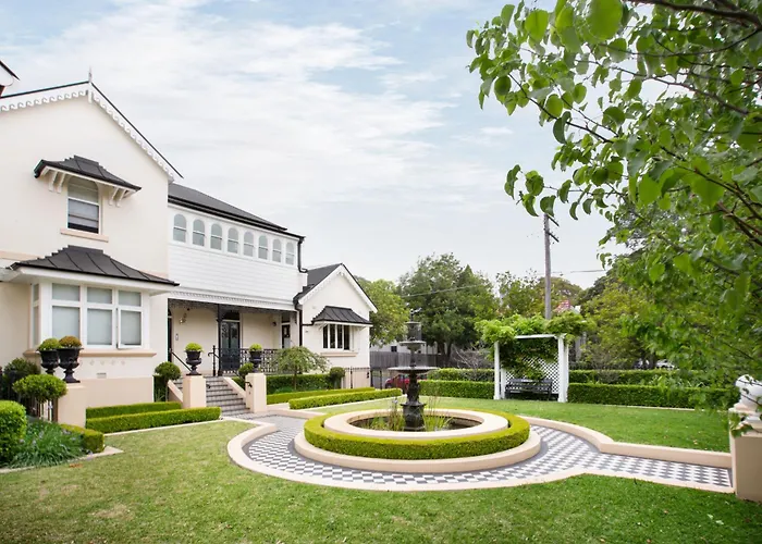 Designer Studio In Grand Manor 20 Min From Sydney