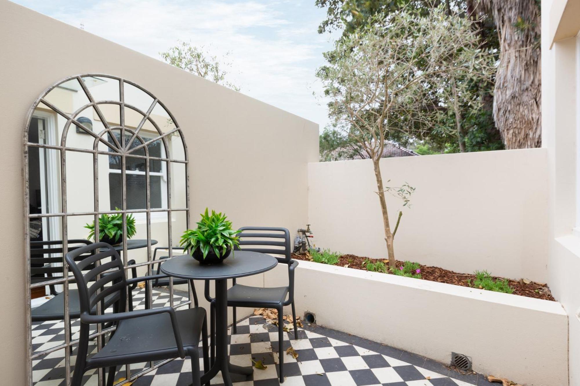 Apartment Designer In Grand Manor 20 Min From